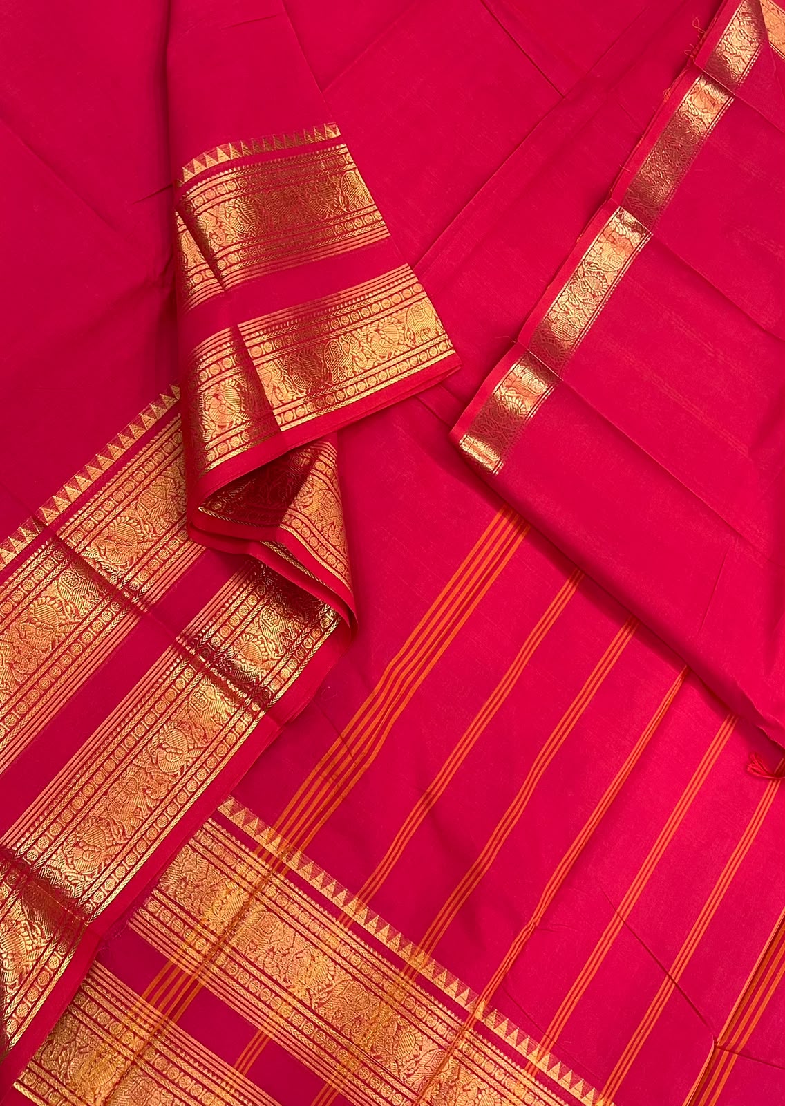 Kanchi soft cotton | red x gold ♥️ |  Zari double border