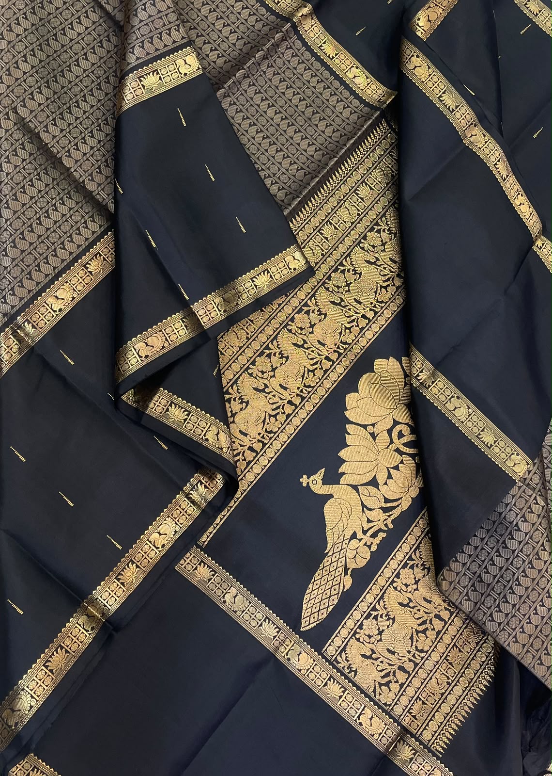 Traditional Kanchipuram Silk Sarees  | zero zari & minimal Zari | varisaipet Xmuppagam | black | Handwoven luxury x 4 ply master weave | NKV35