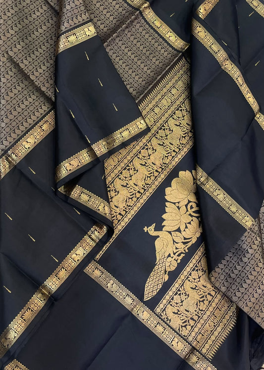Traditional Kanchipuram Silk Sarees  | zero zari & minimal Zari | varisaipet Xmuppagam | black | Handwoven luxury x 4 ply master weave | NKV35