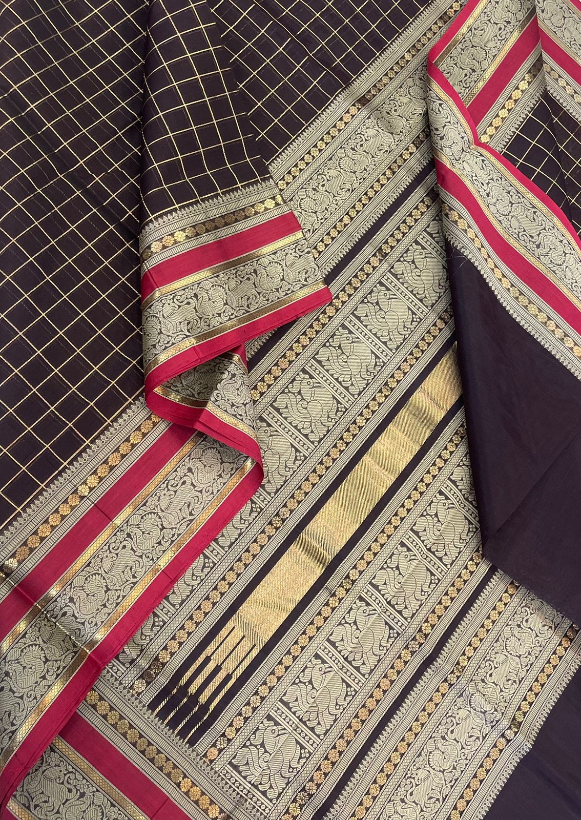 Kanchi Silk Cotton Sarees | thread border  x zari kattam | black X red