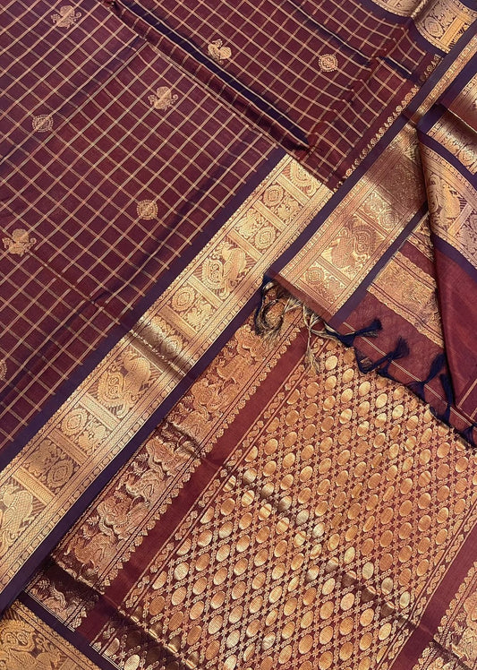 Kanchi Silk Cotton Sarees | luxury silk cotton | kattam X Mayil chakram | aaraku NKV37