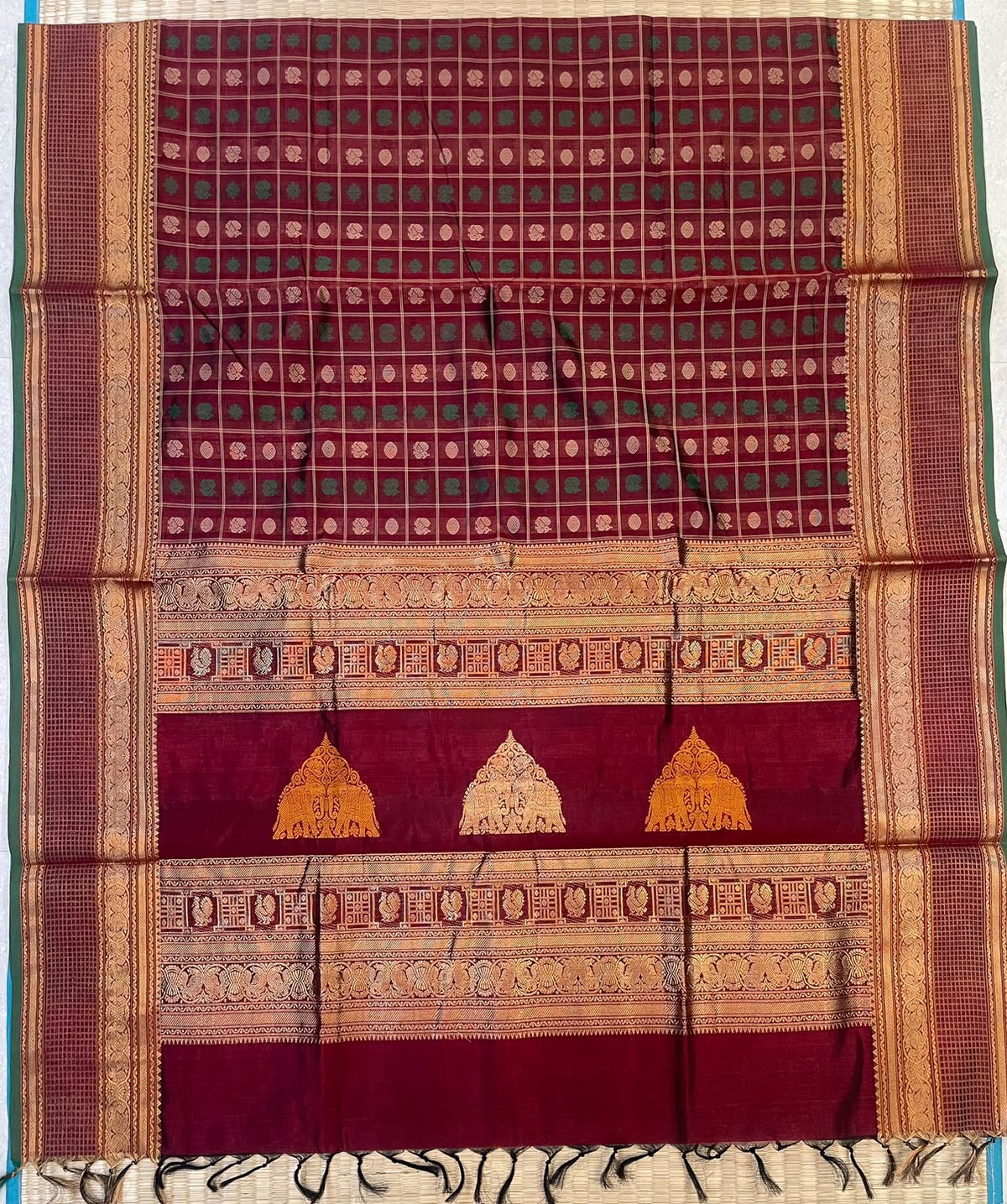 Kanchi Silk Cotton Sarees | 1000 butta  X rich rettai yaanai pallu | marron X gold x green