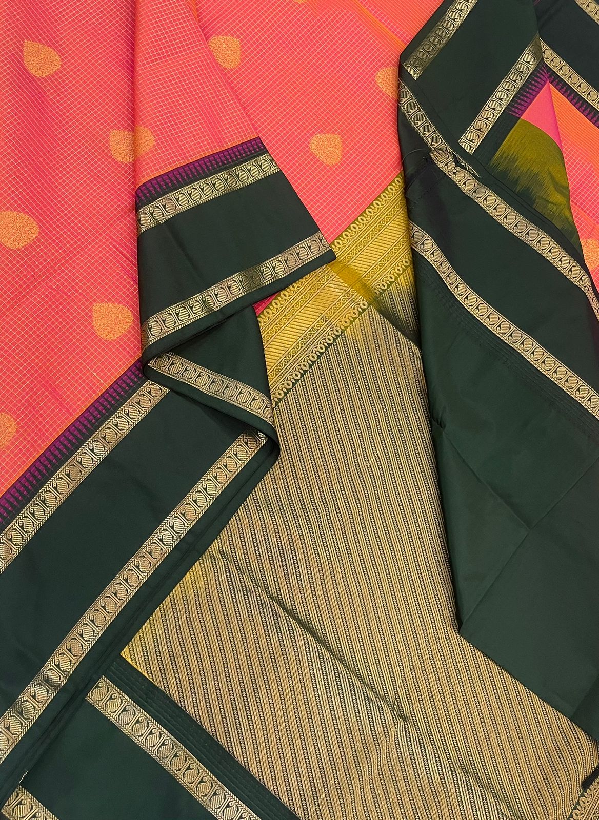 Vegan Silk Sarees Online | dual pink orange X bottle green| kattam butta x rettaipet border
